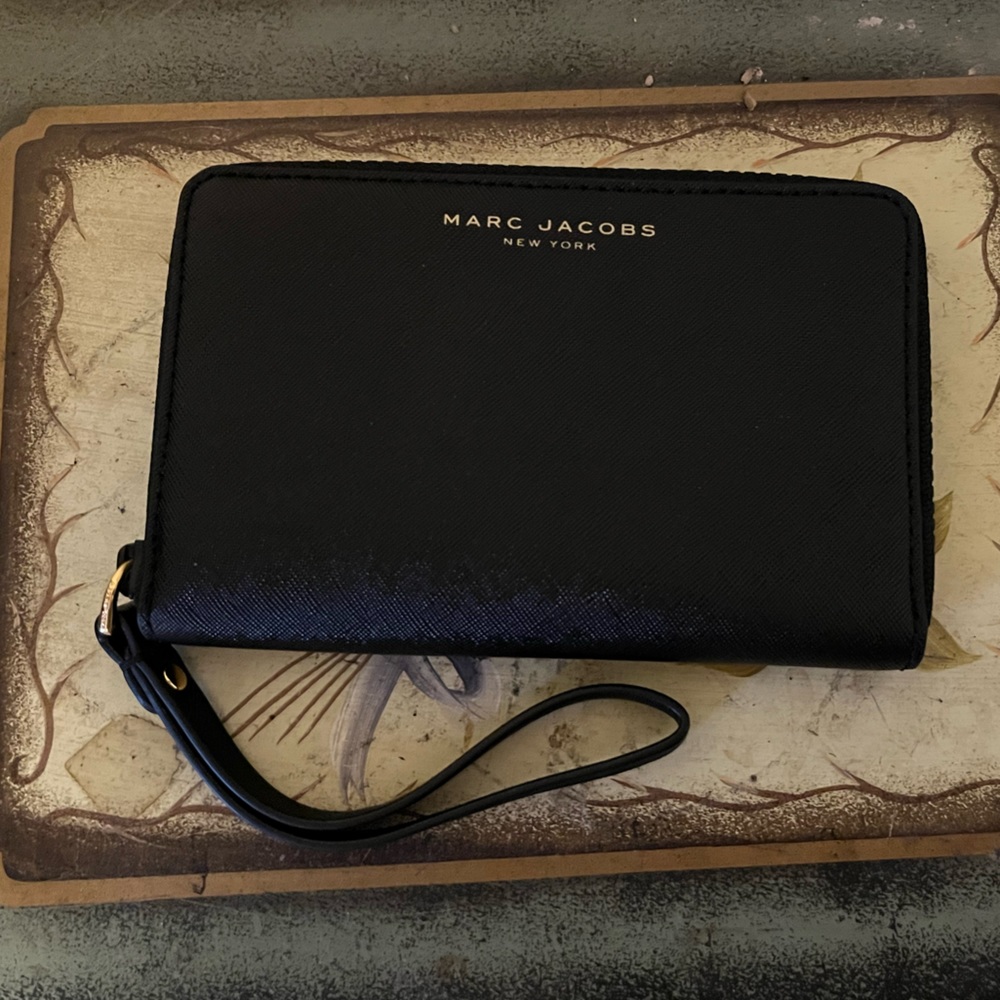 Marc Jacobs Wristlet - Picture 1 of 2